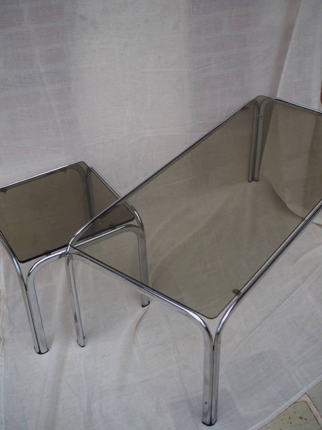 Chrome metal coffee table set