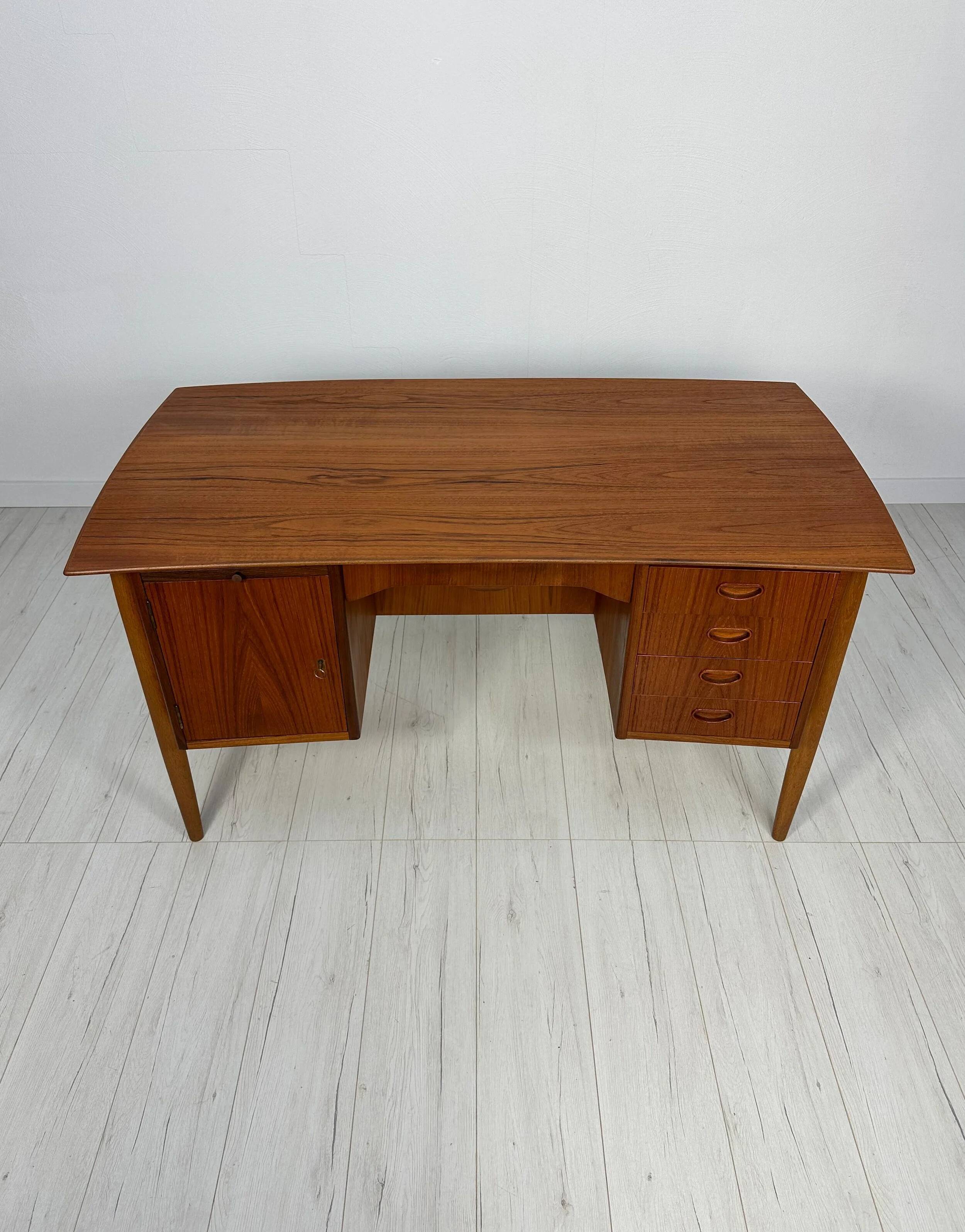1960s Vintage Mid-Century Curved Danish Teak Writing Desk