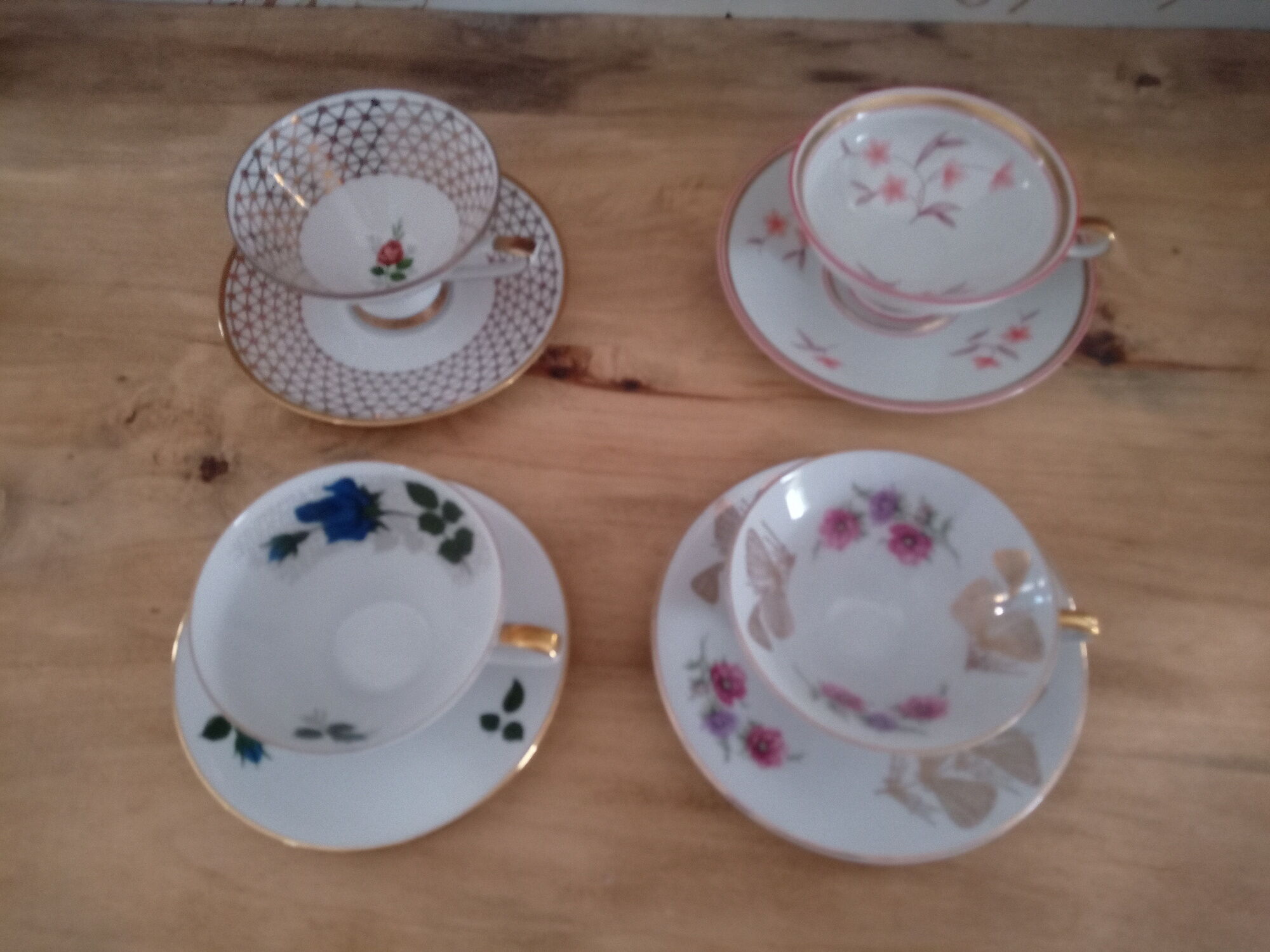 Lot of 4 coffee cups and mismatched Bavaria porcelain cups