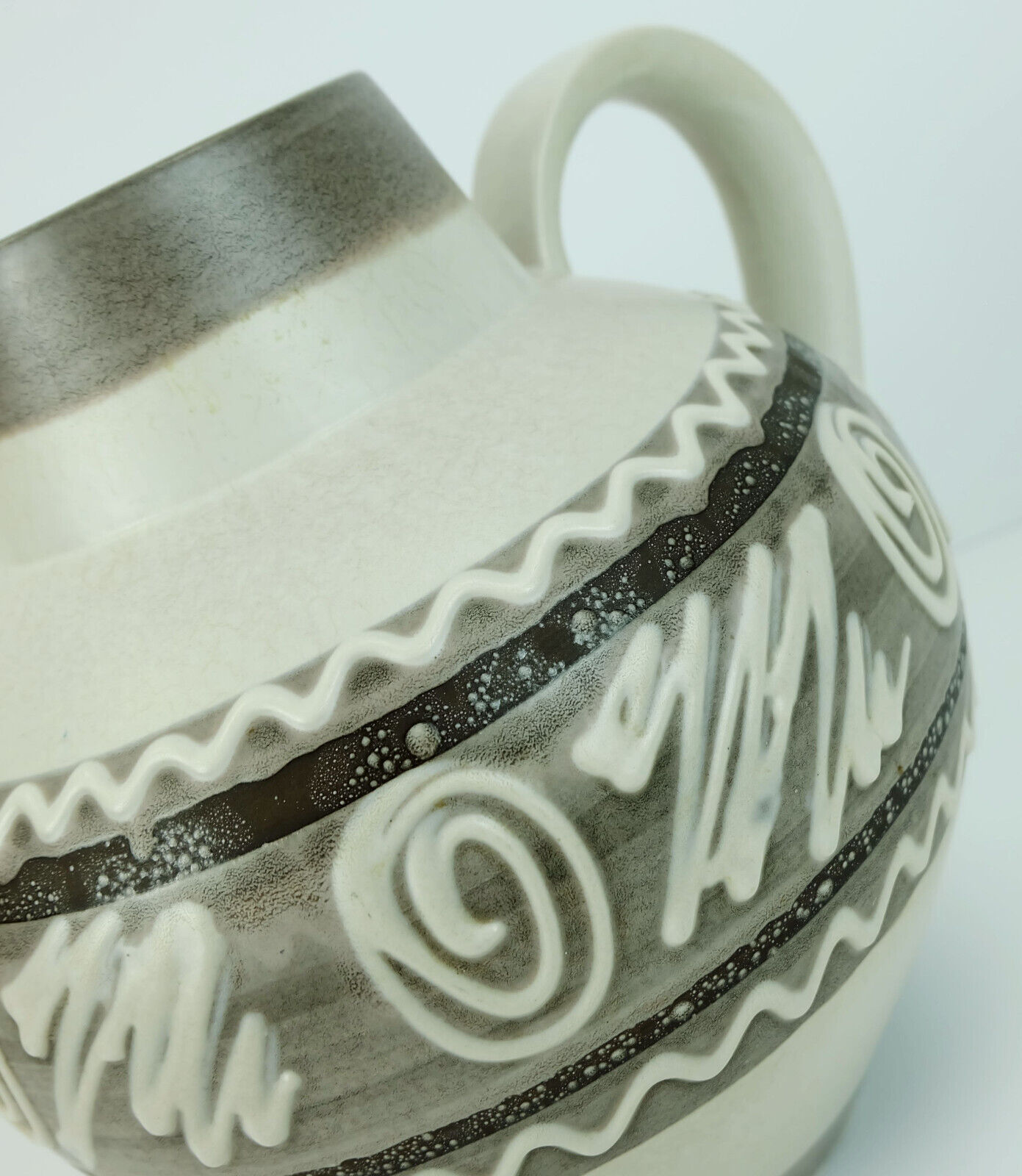 Vase Carstens keramik model 698-23 abstract decor in white and shades of brown