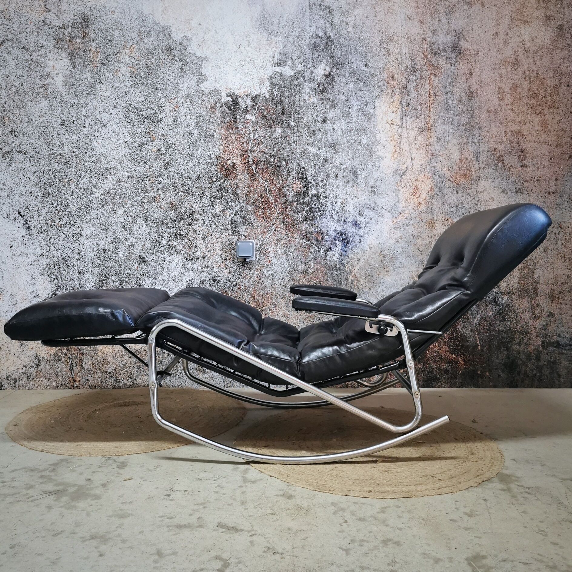 Black leather rocking chair, Banmüller