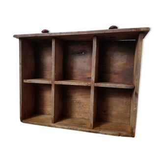 Compartmentalized drawer