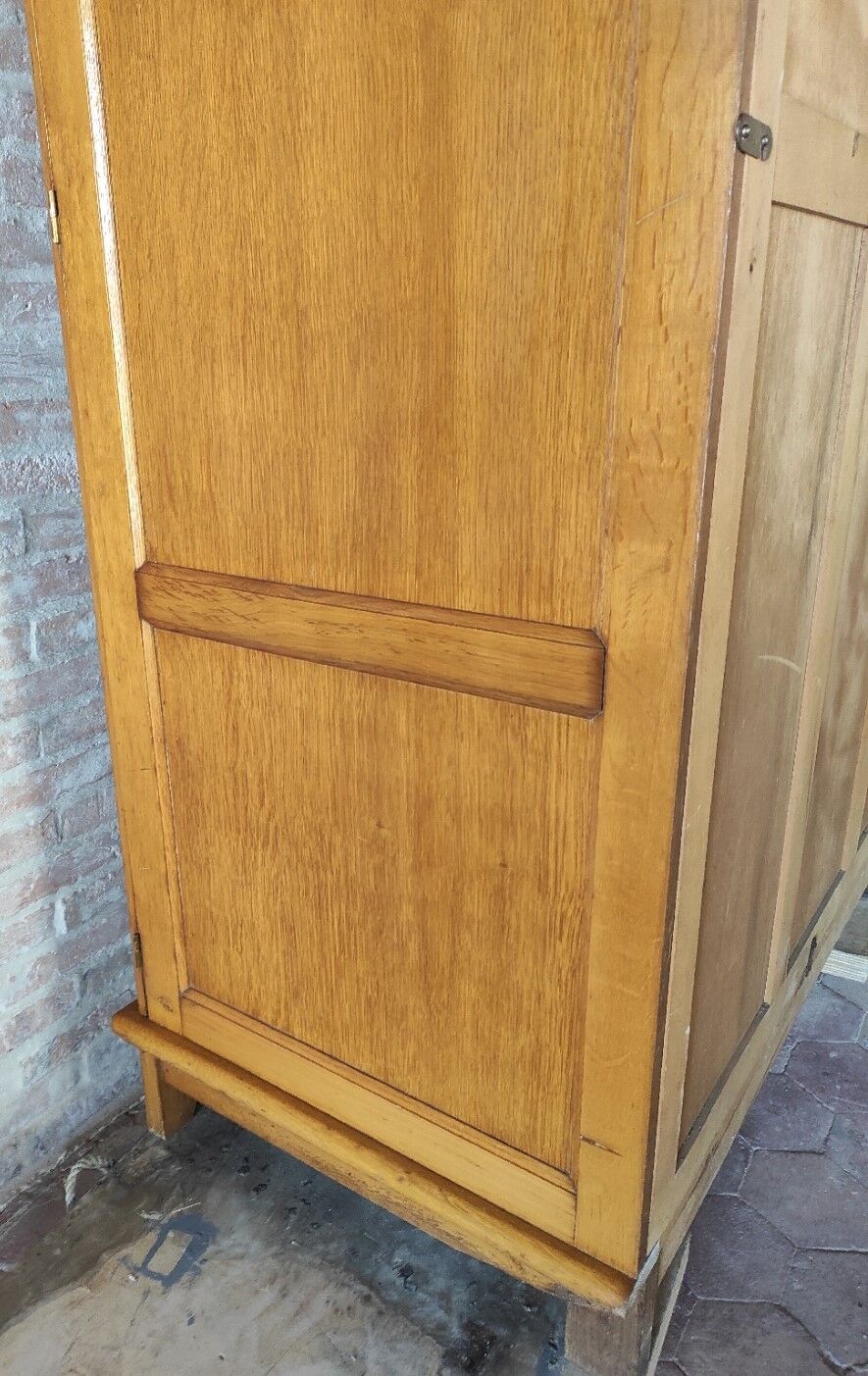Armoire