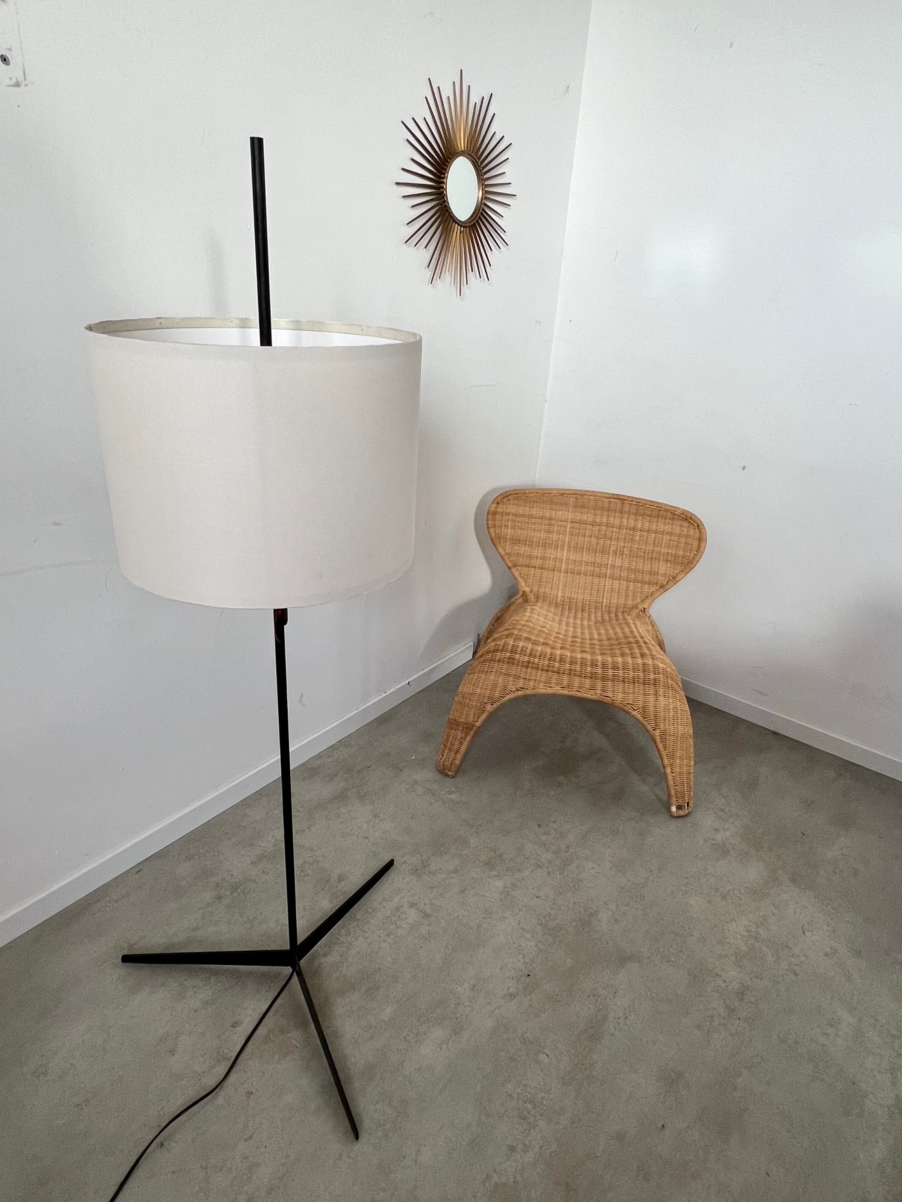 Old design floor lamp from the 50s in metal vintage adjustable lampshade