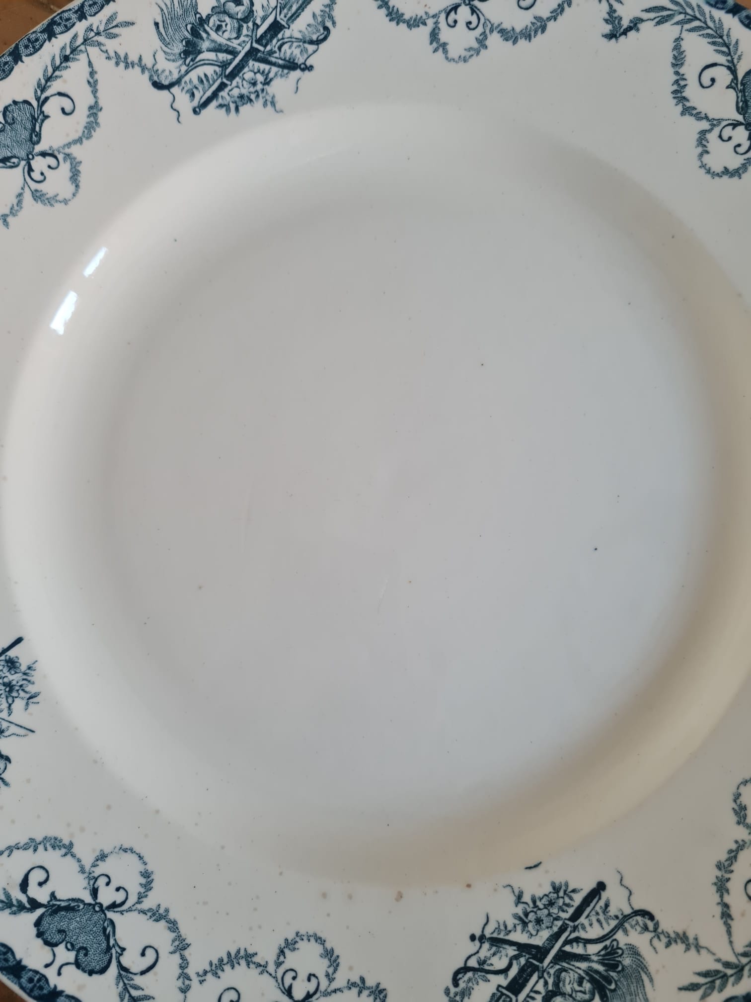 Plat rond de service terre de fer
