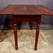 Table d'appoint en acajou