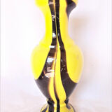 Vase en verre soufflé des années 60, jaune vif et noir