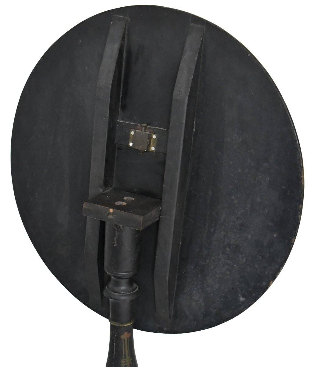 Napoleon III period gueridon in blackened wood with burgauté decoration and painting.