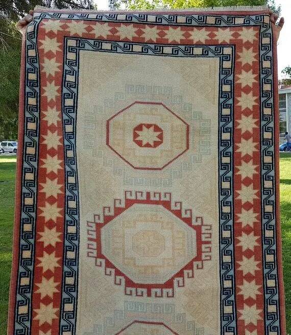 Vintage Turkish hallway rug 85x281 cm