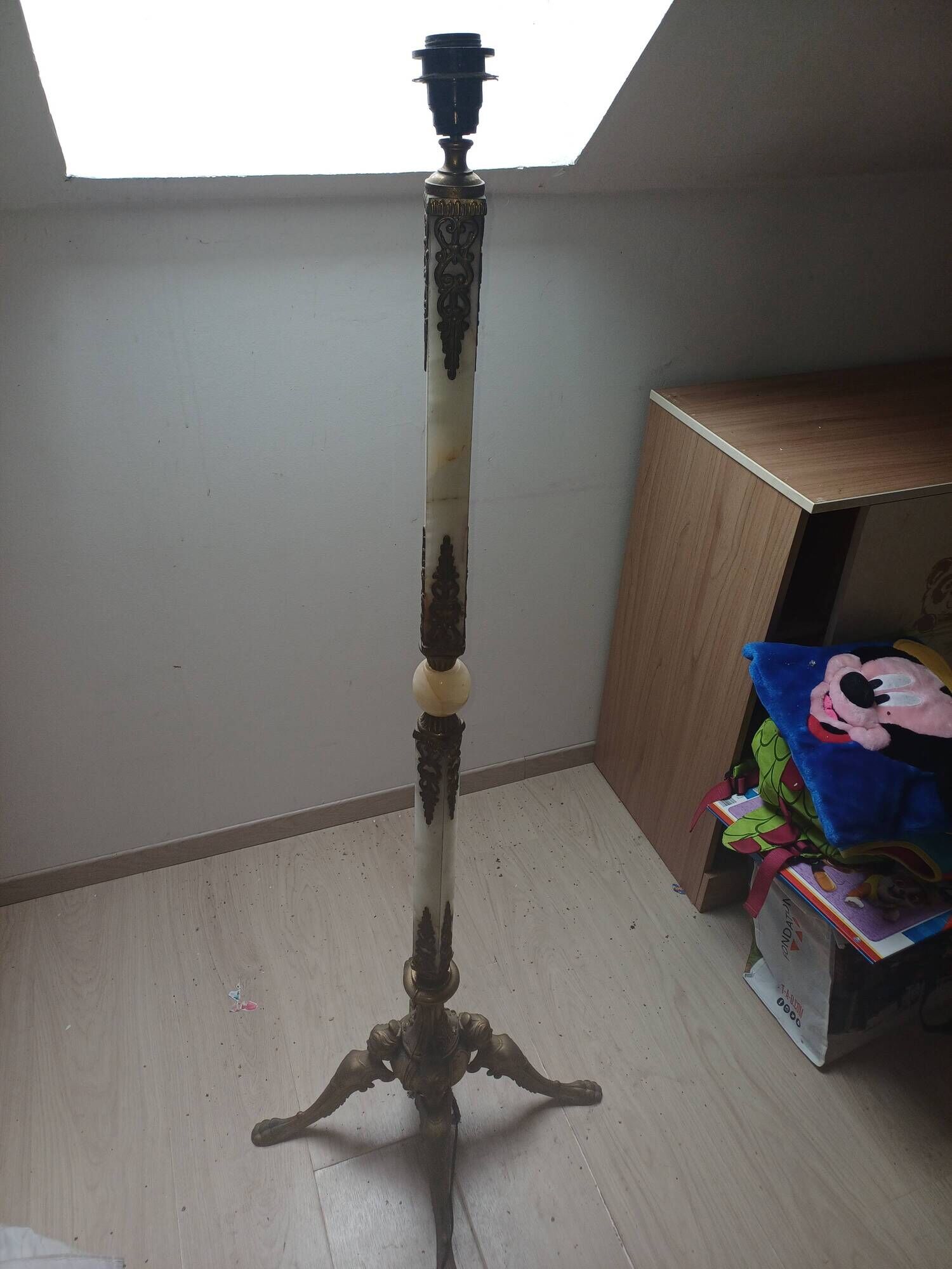 Onyx floor lamp