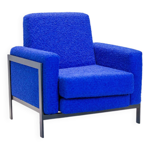 Fauteuil bleu électrique