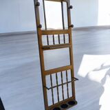 Vestiaire mural en bois