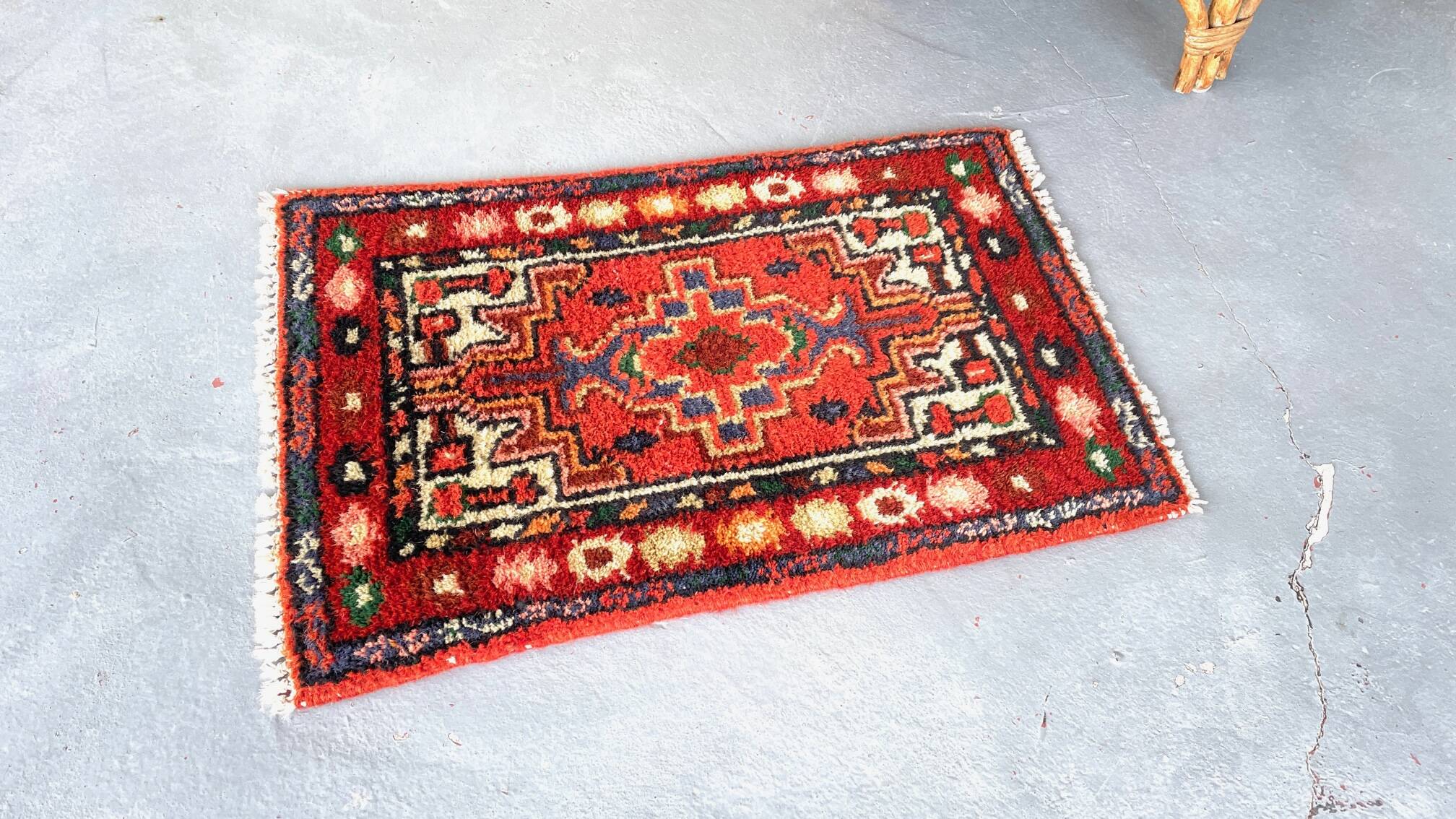 tapis velouré oriental vintage - 40cm x 62cm