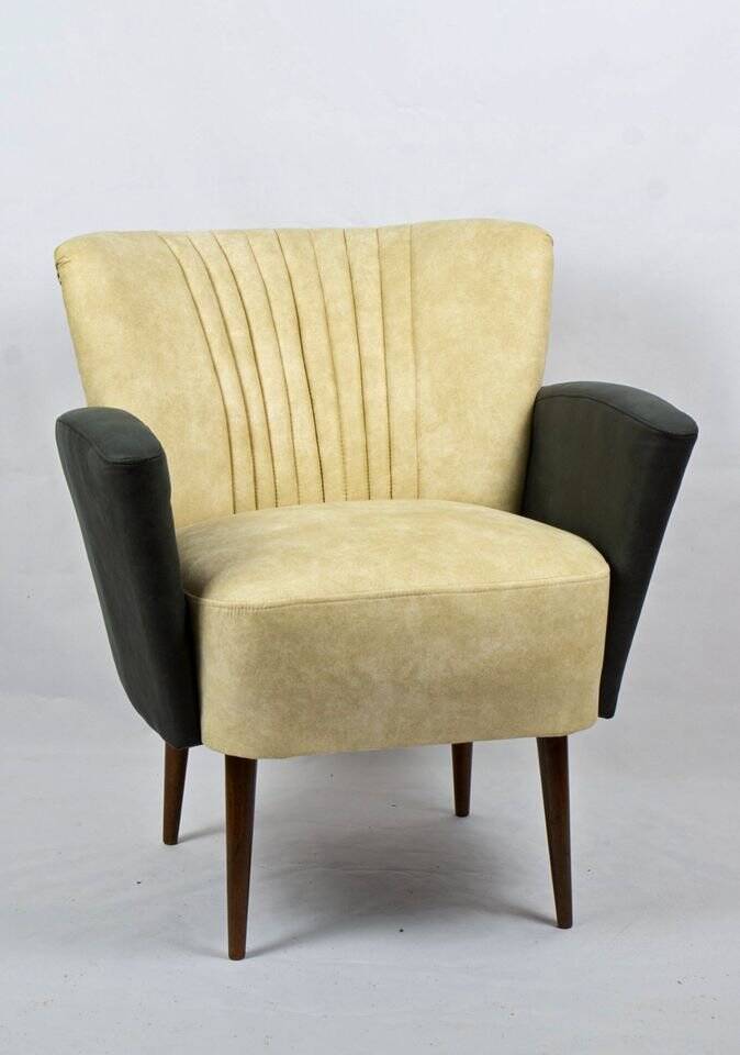 Pair of vintage 1950s cocktail armchairs in yellow velvet and wood - set of 2