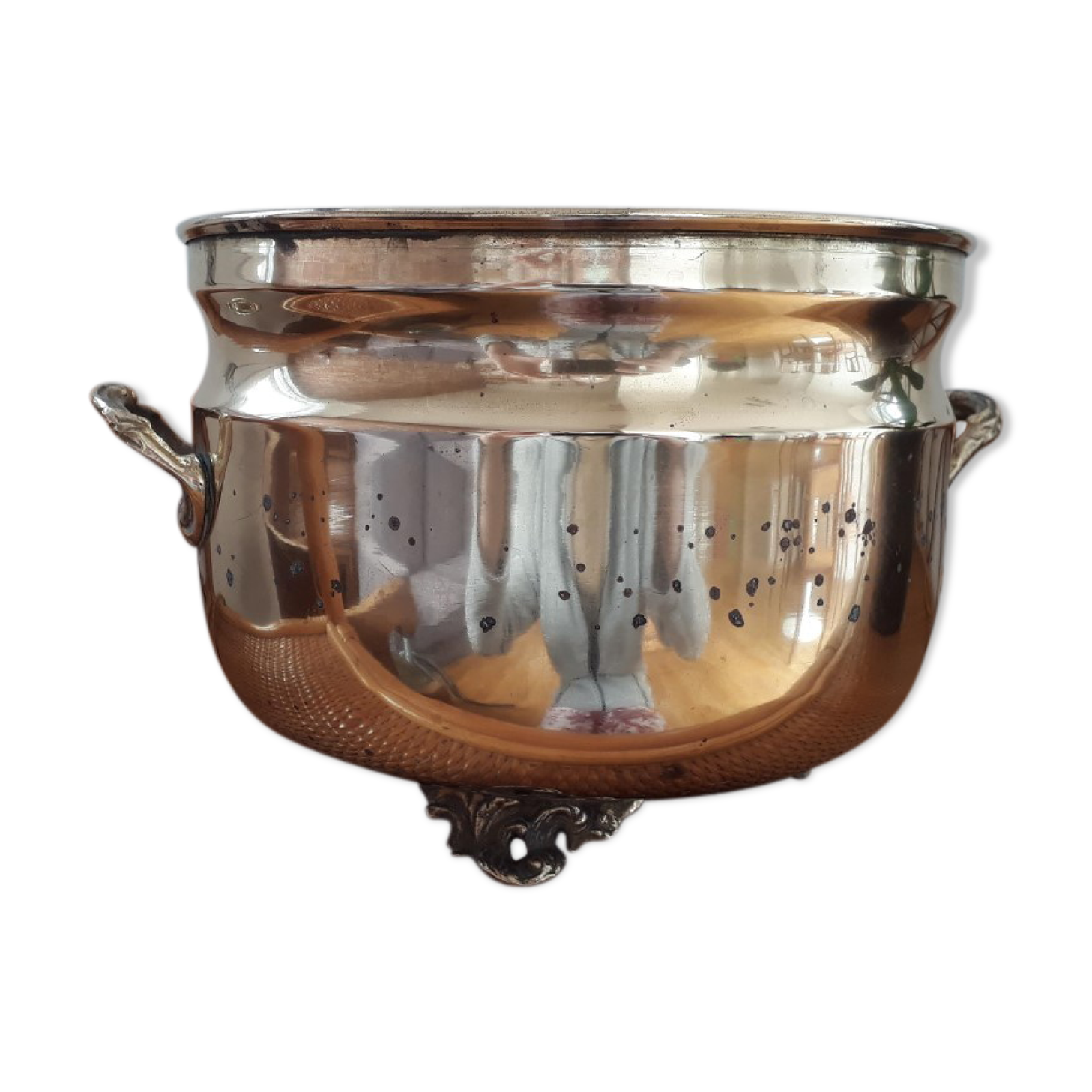 Old gold copper pot cover