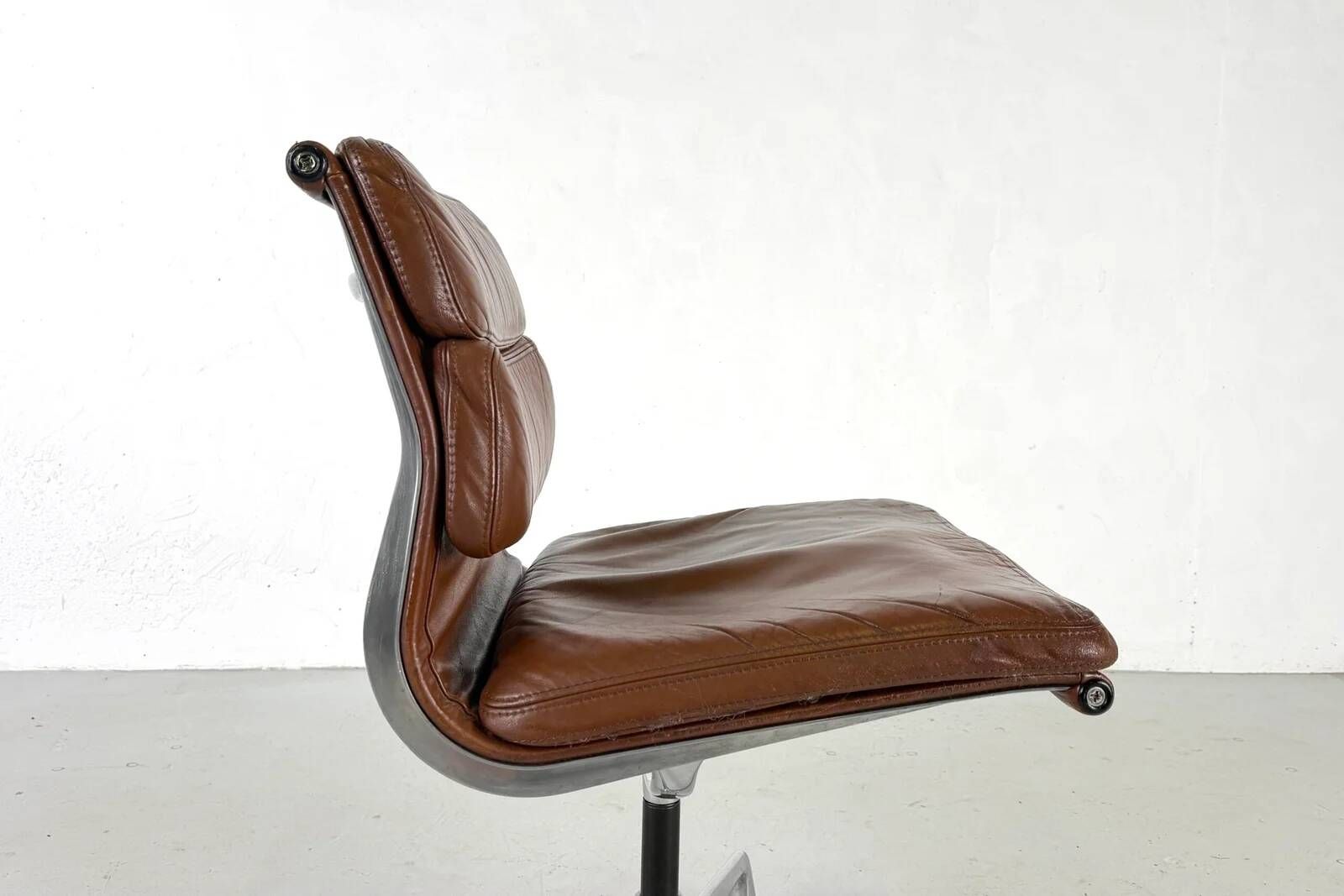Softpad EA205 par Charles & Ray Eames pour Herman Miller – 1970s