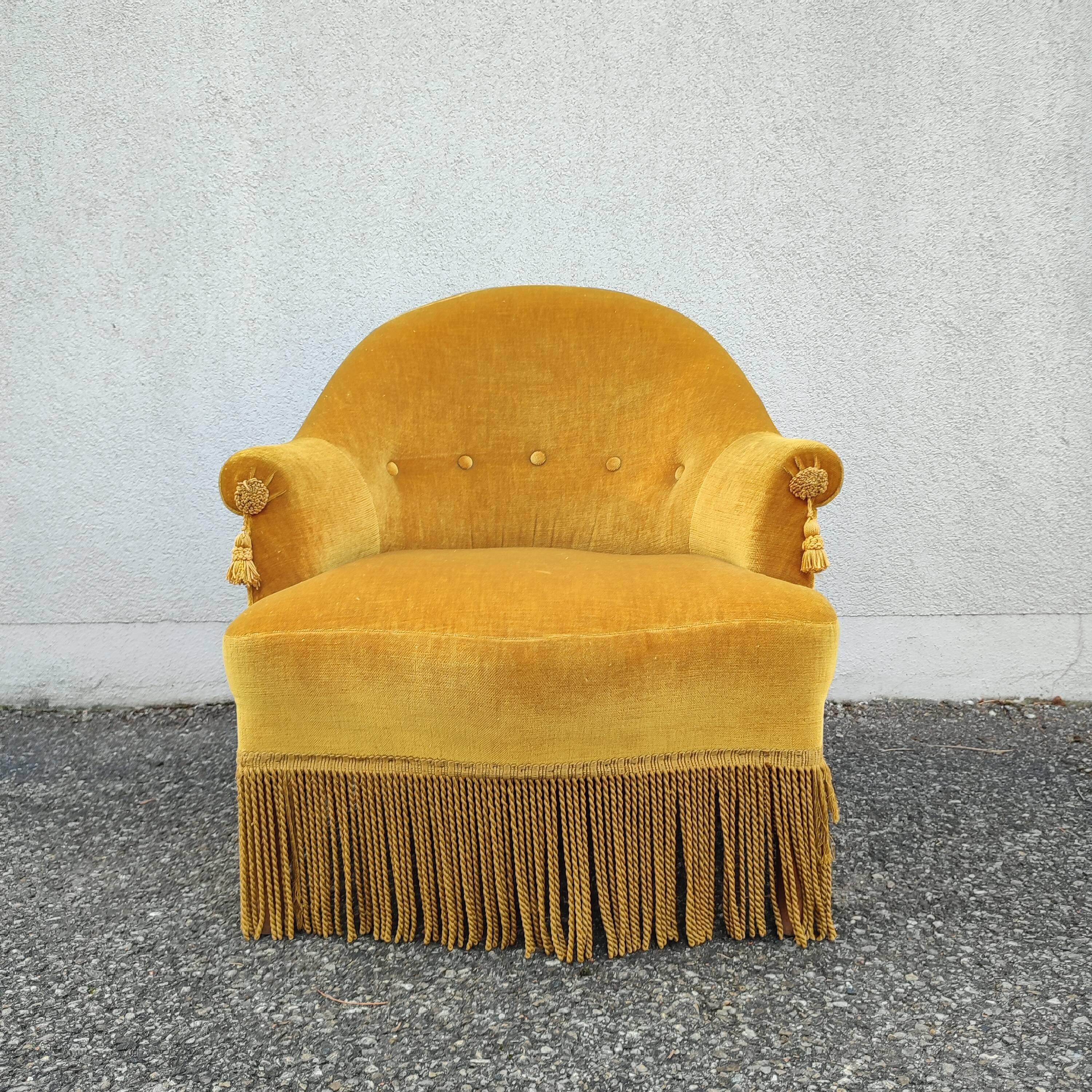 Toad chair