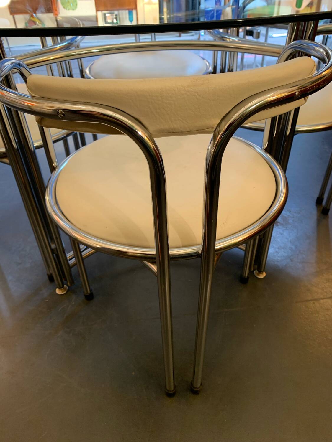 Ensemble table et chaises chrome et verre