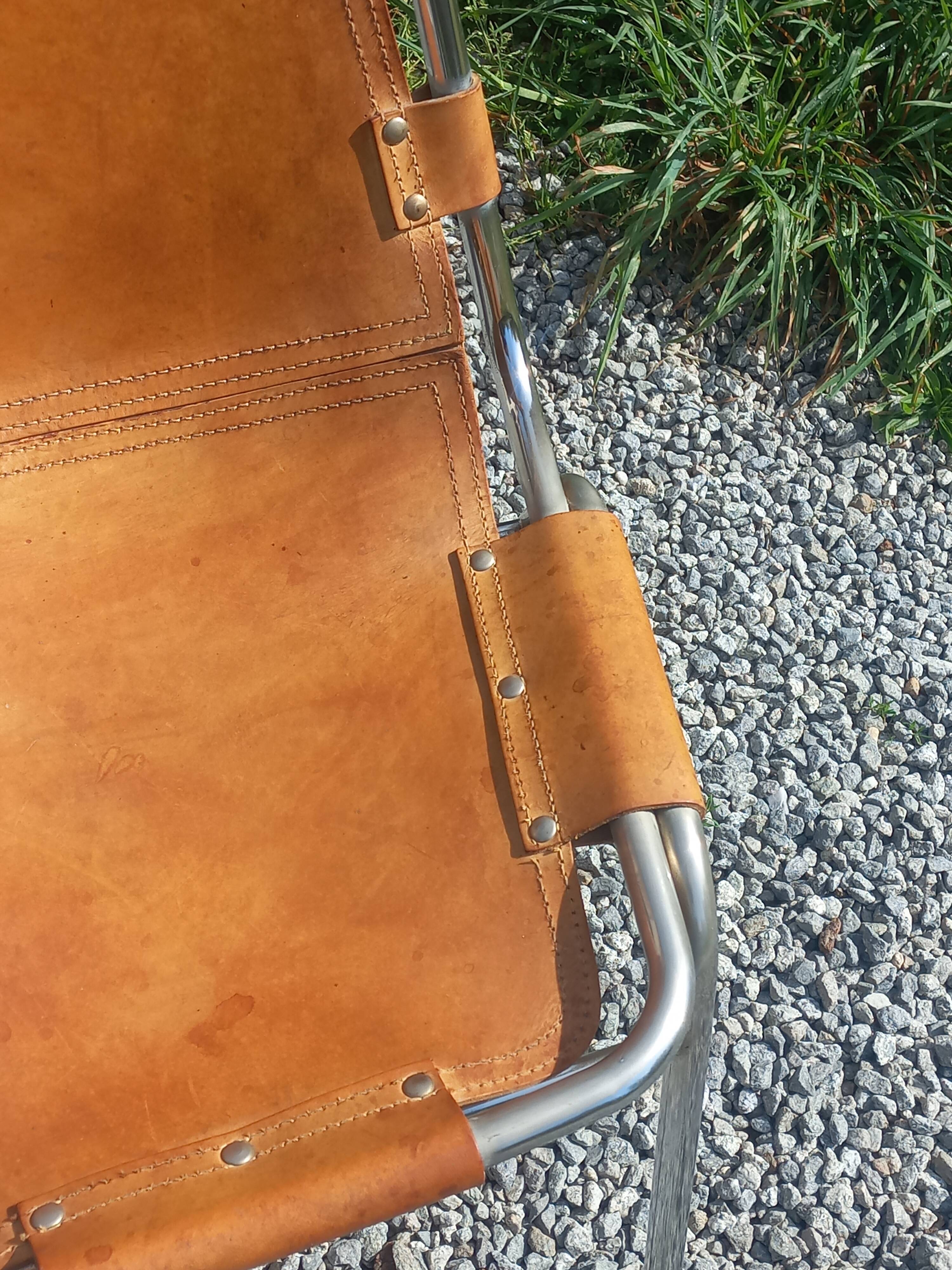 Paire de chaises design de Charlotte Perriand pour les Arcs