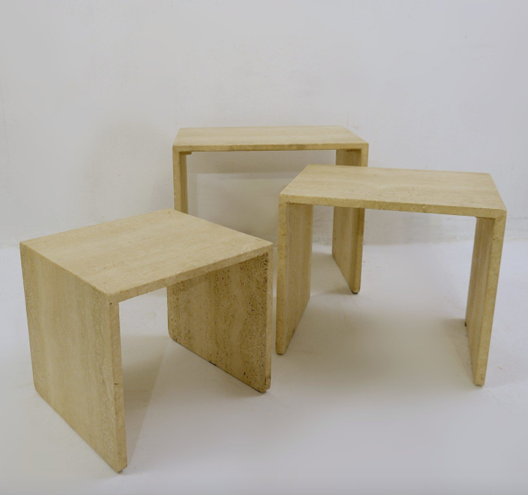 Set of 3 tables in travertine 1970