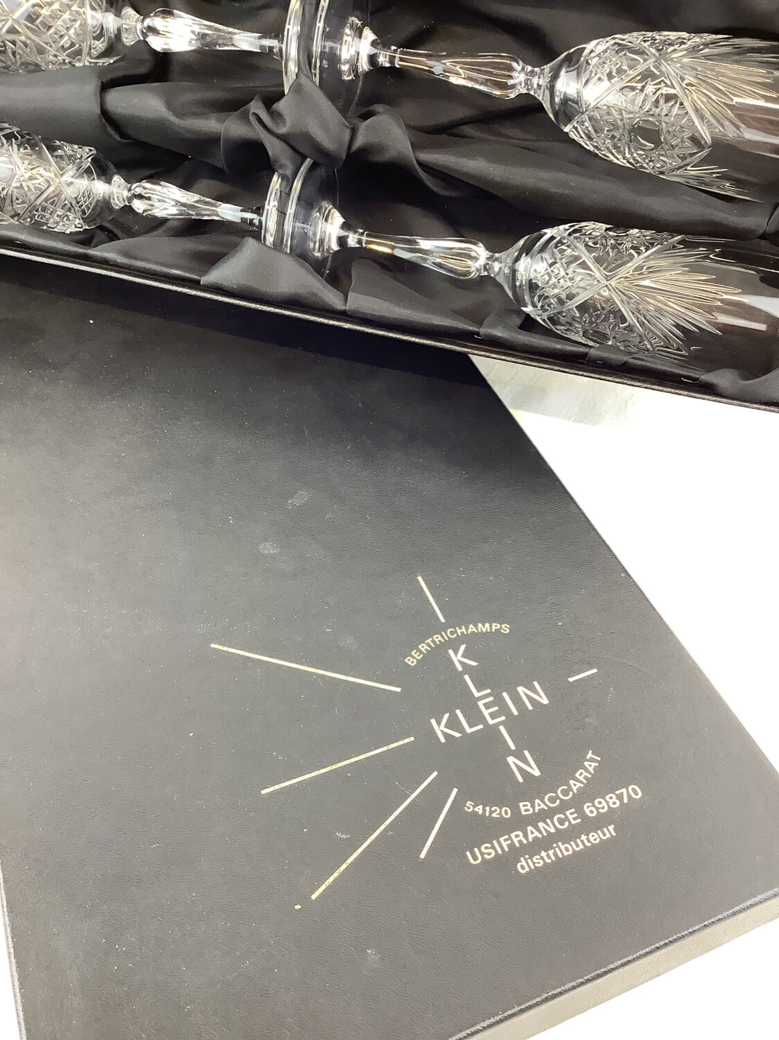 6 Baccarat crystal flutes made in france