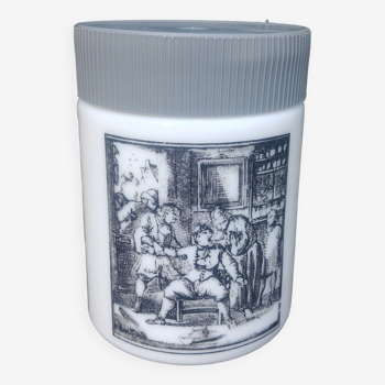 Pot in white opaline decorated with apothecary scene