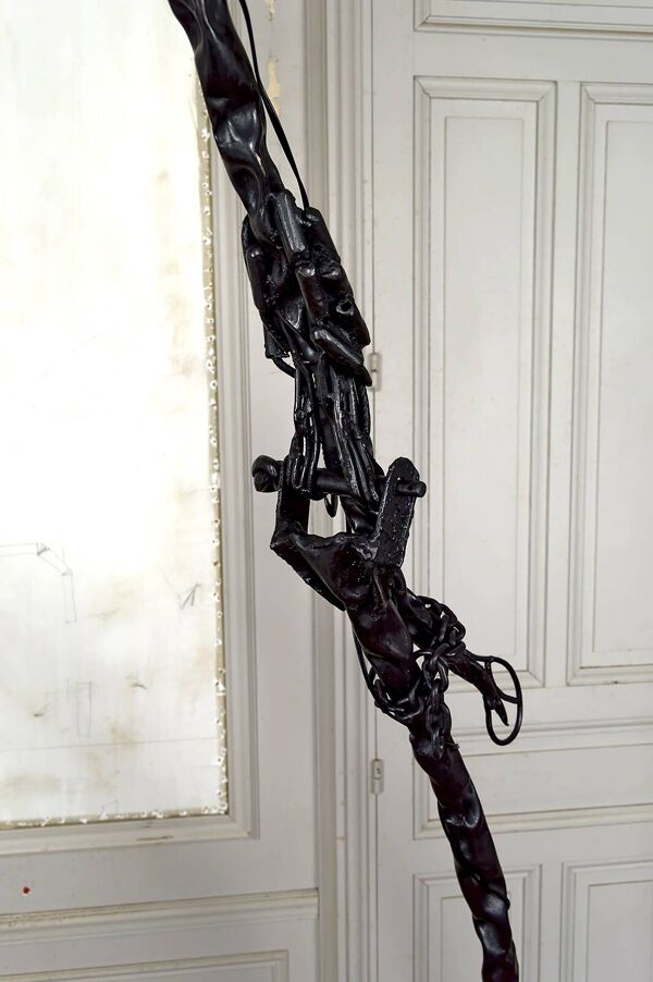 lampadaire sculptural brutaliste en fer forgé au Dragon, France