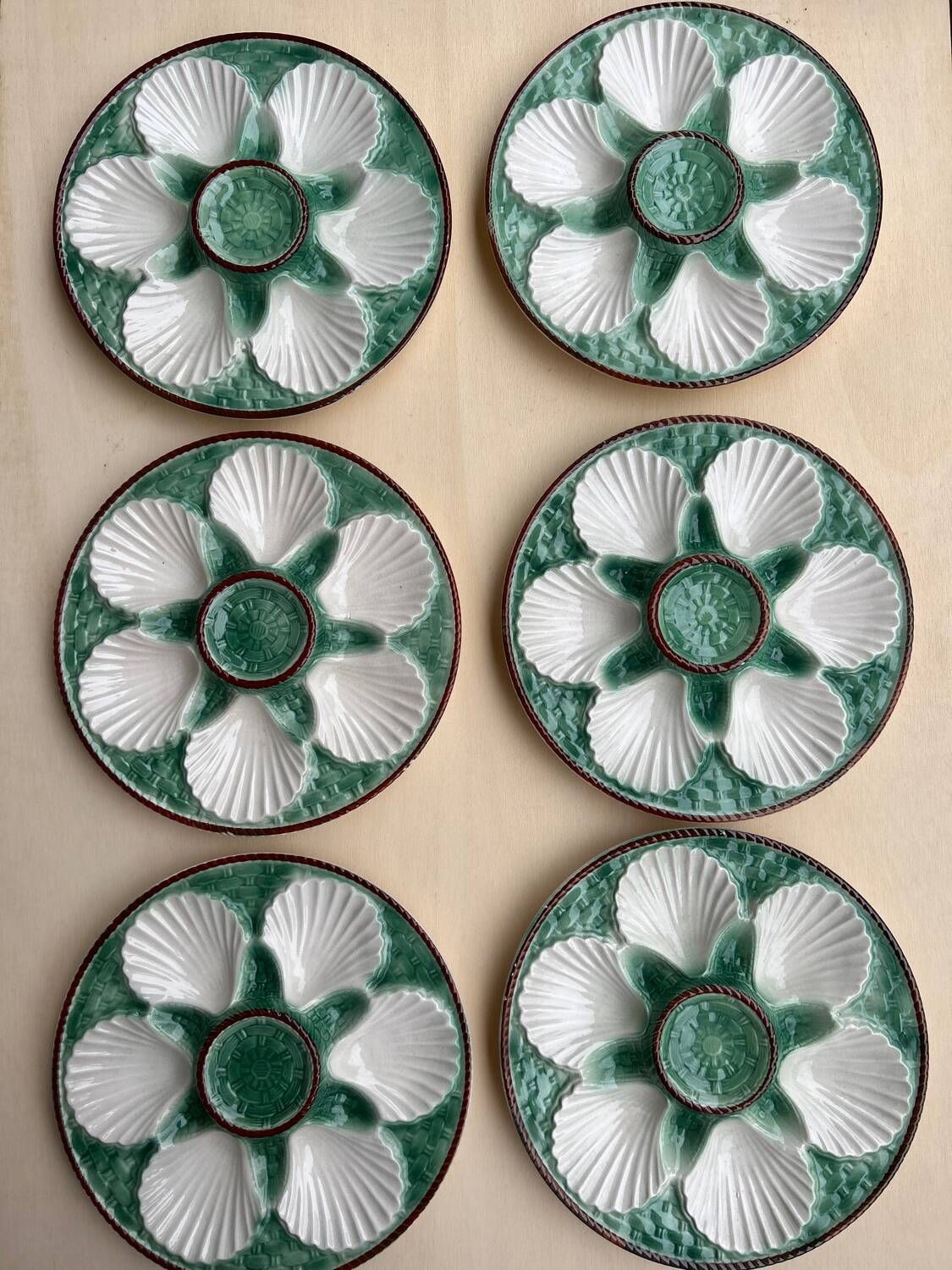 Longchamps oyster plates