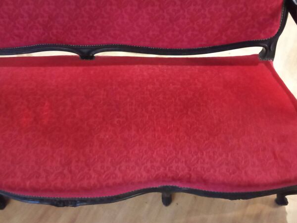 Ancienne banquette, canapé style Louis XV en velours rouge