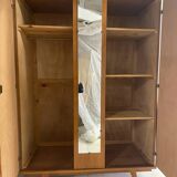 Armoire vintage pieds compas