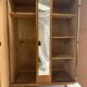 Armoire vintage pieds compas