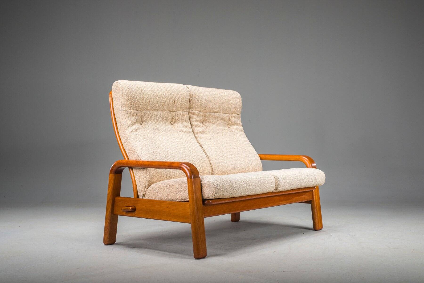 Canapé deux places danois en teck de style moderne du milieu du siècle, années 1960