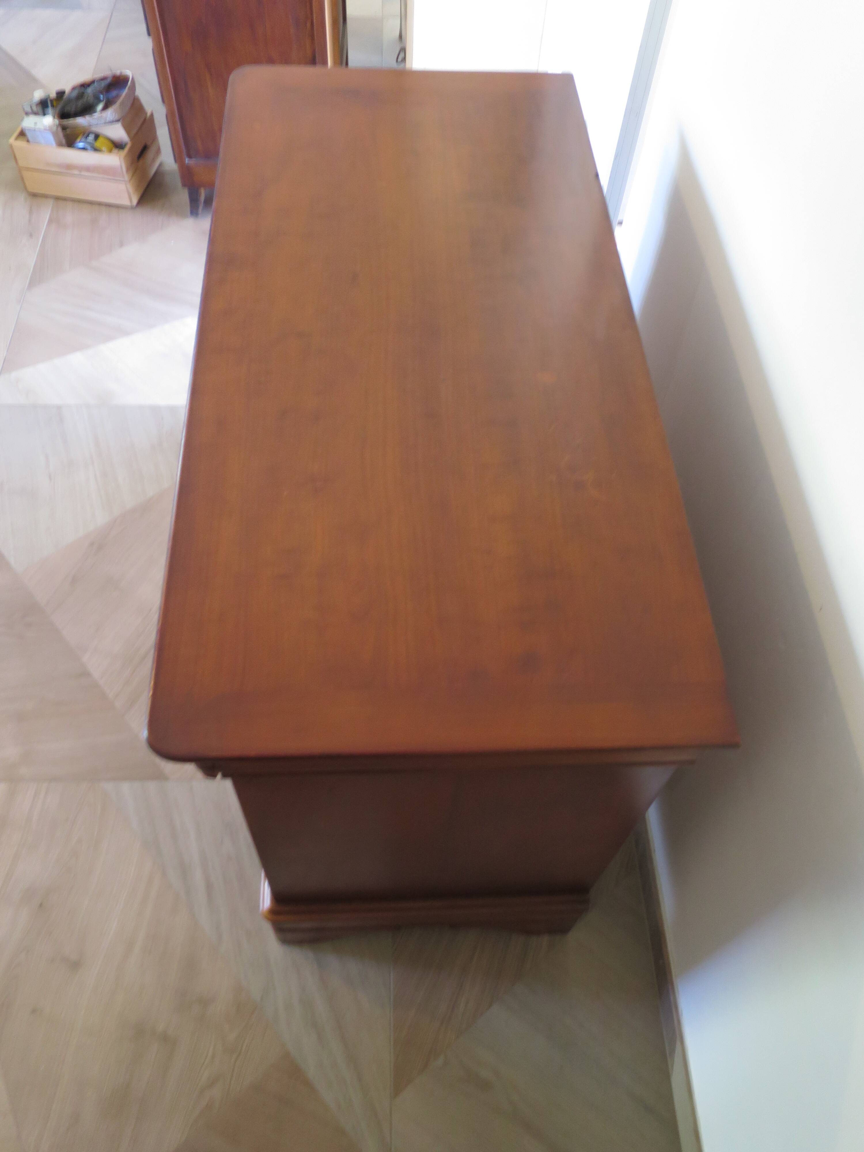 Beautiful Louis Philippe chest of drawers with 4 drawers - 3 locks - in cherry wood - 1980s