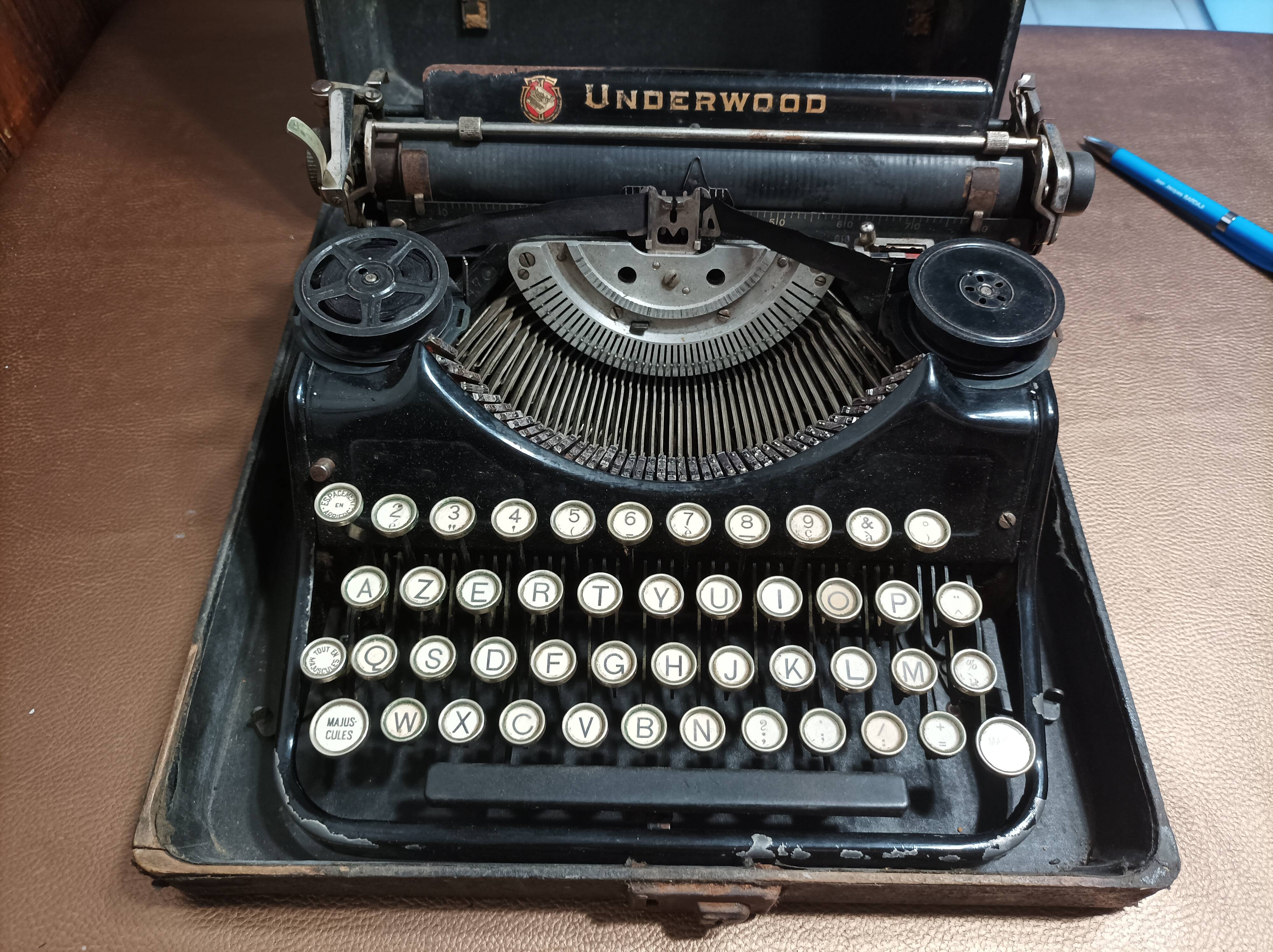 Old portable underwood typewriter