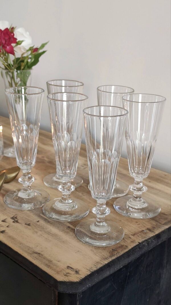 Ensemble de 6 flûtes « Caton » cristal fort – 19e siècle, Baccarat Saint Louis