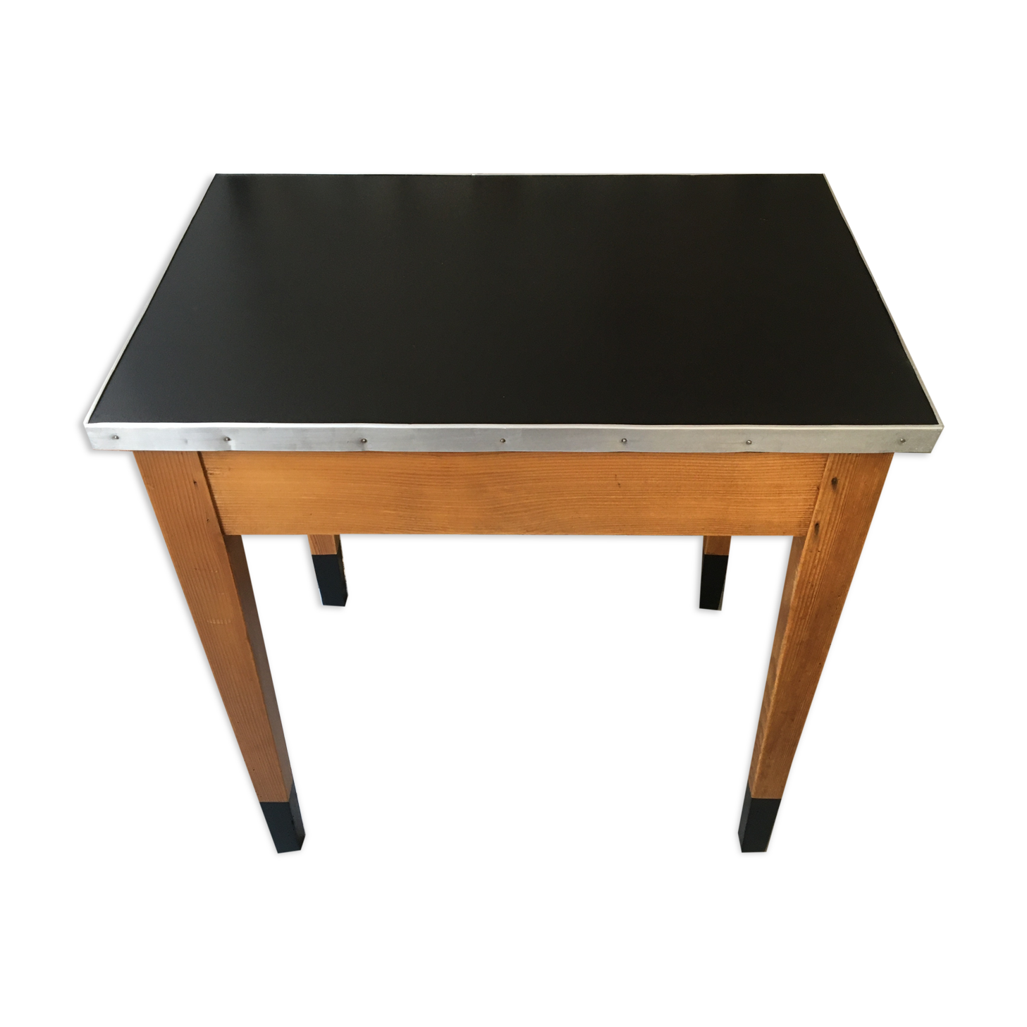 Renovated side kitchen table