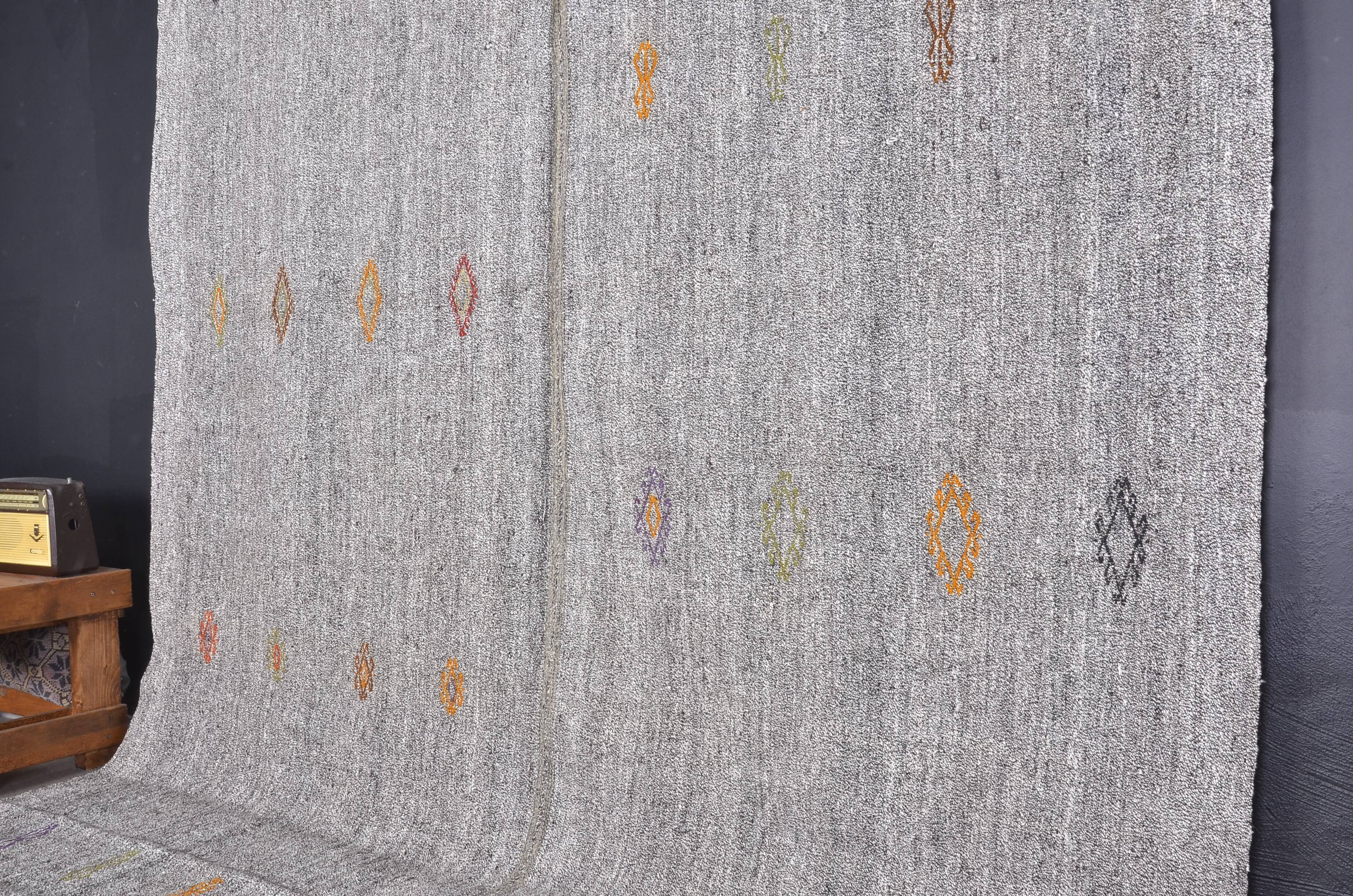 Neutral Vintage Turkish Vintage Kilim Rug skuc256