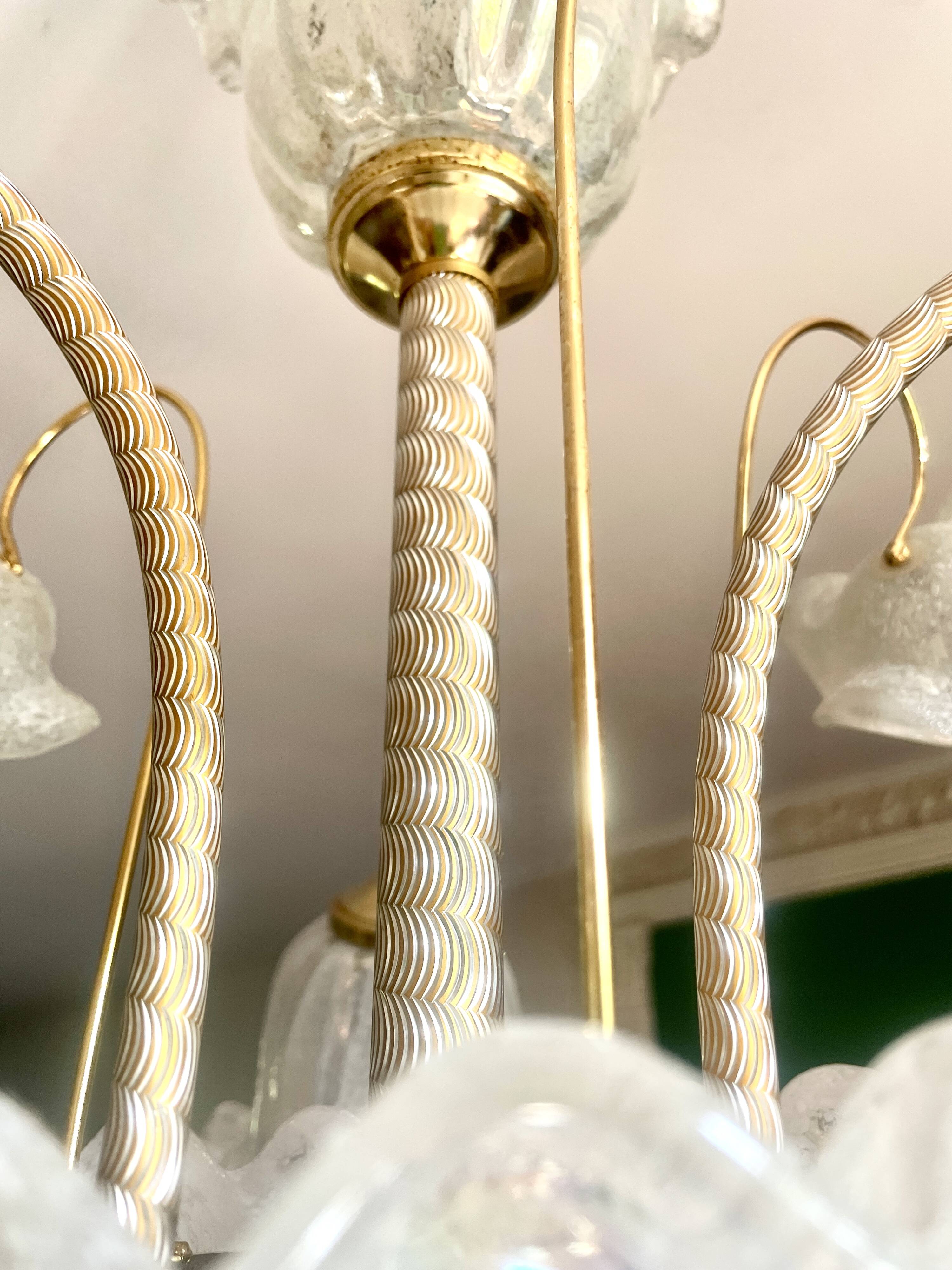 Murano chandelier with 3 iridescent flowers, 1980.