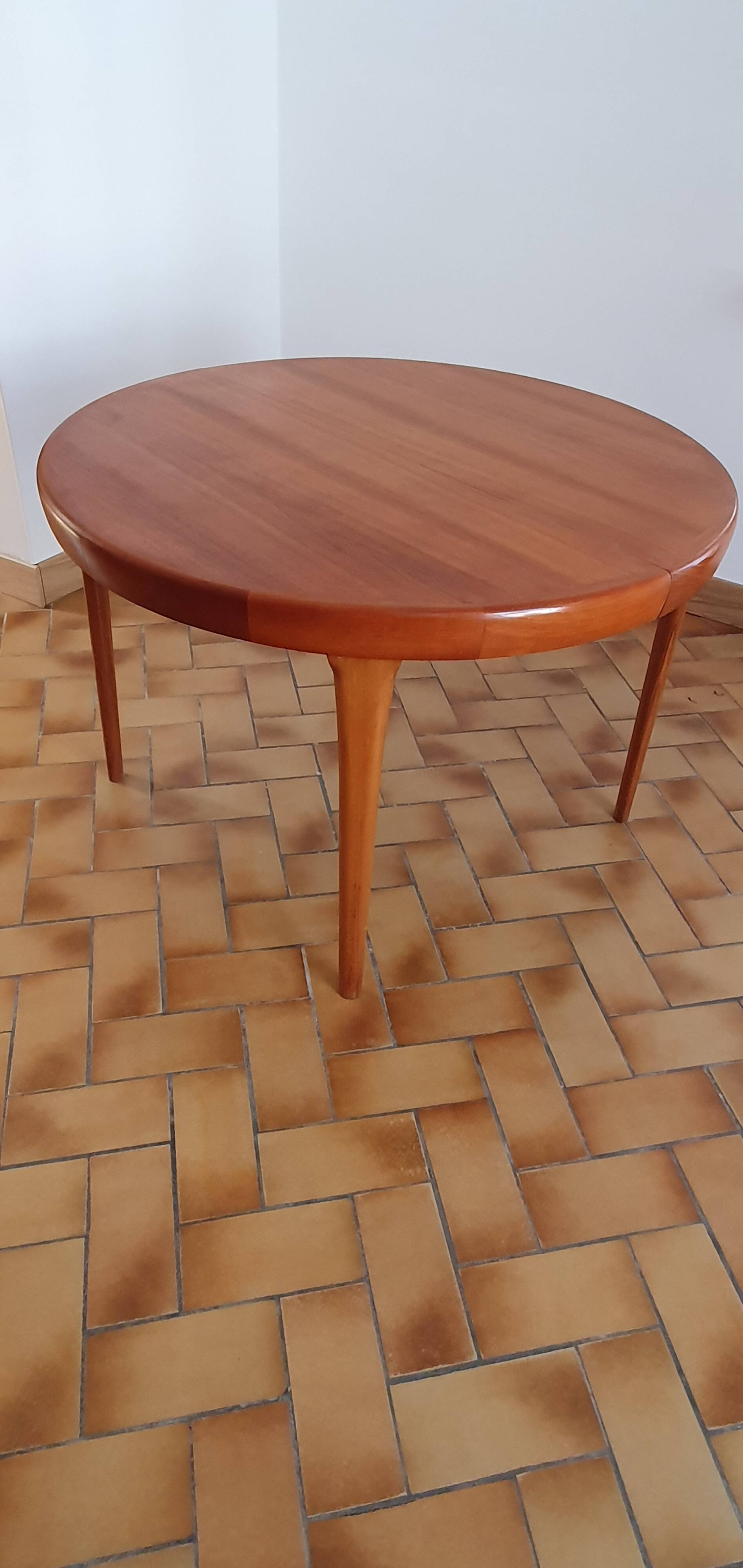 Vintage Scandinavian extendable table with double extension
