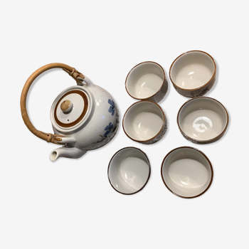 Teapot and bowl