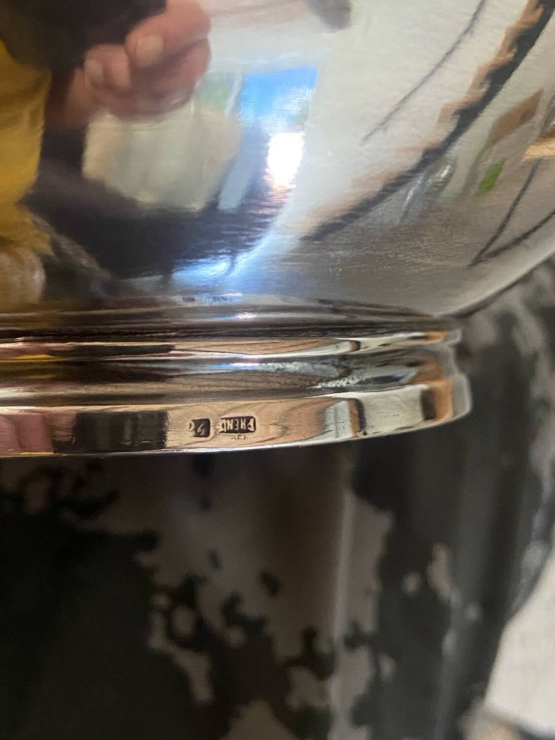 Silver-plated metal basket with Phenix silver hallmarks