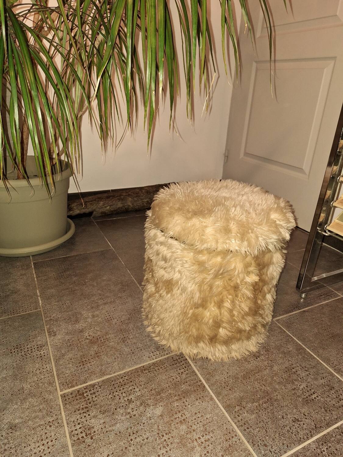 Moumoute pouf 1970