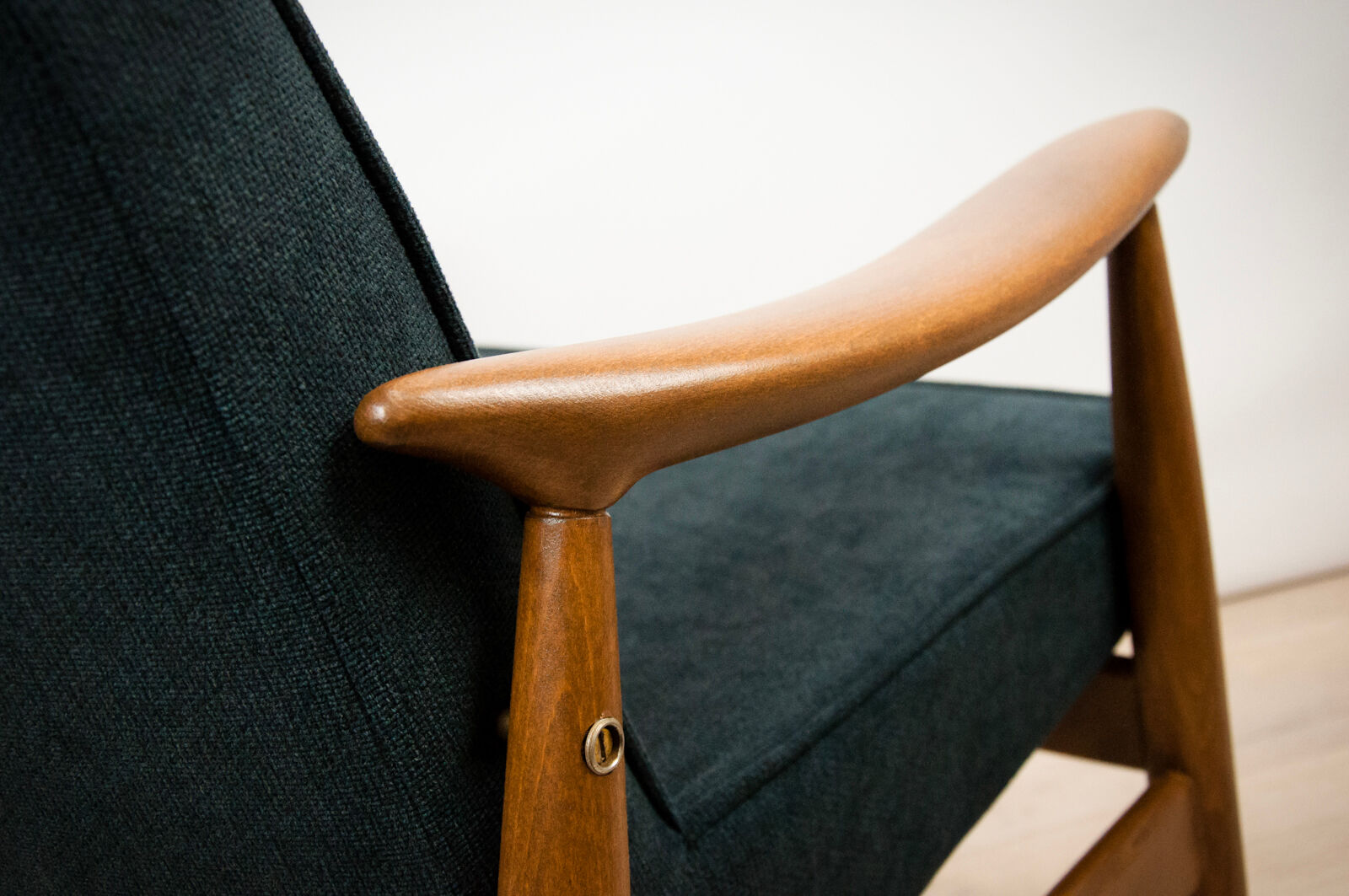 GFM-87 Beech and Fabric Armchairs by Juliusz Kędziorek for Gościcińskie Fabryki Mebli, 1960s, Set of