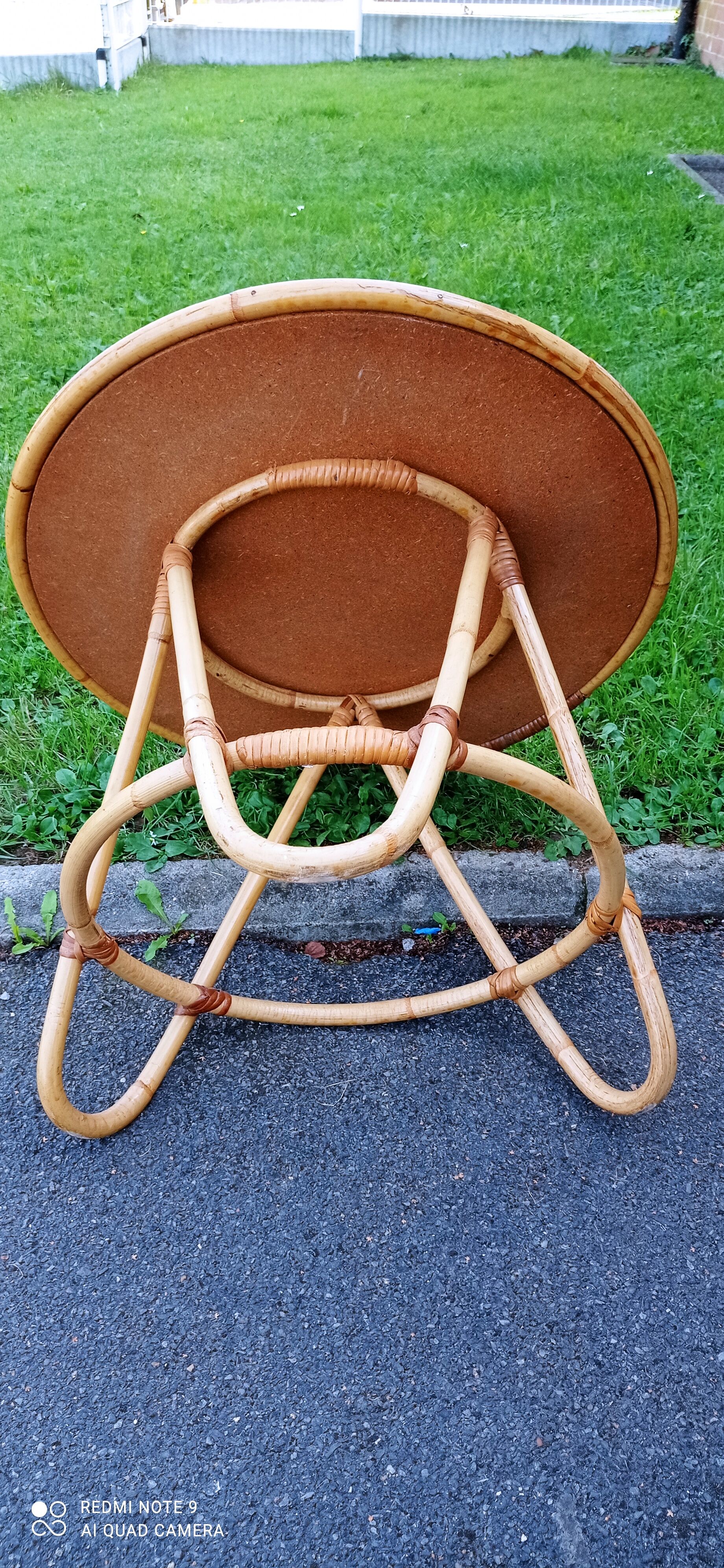Vintage round coffee table in natural rattan