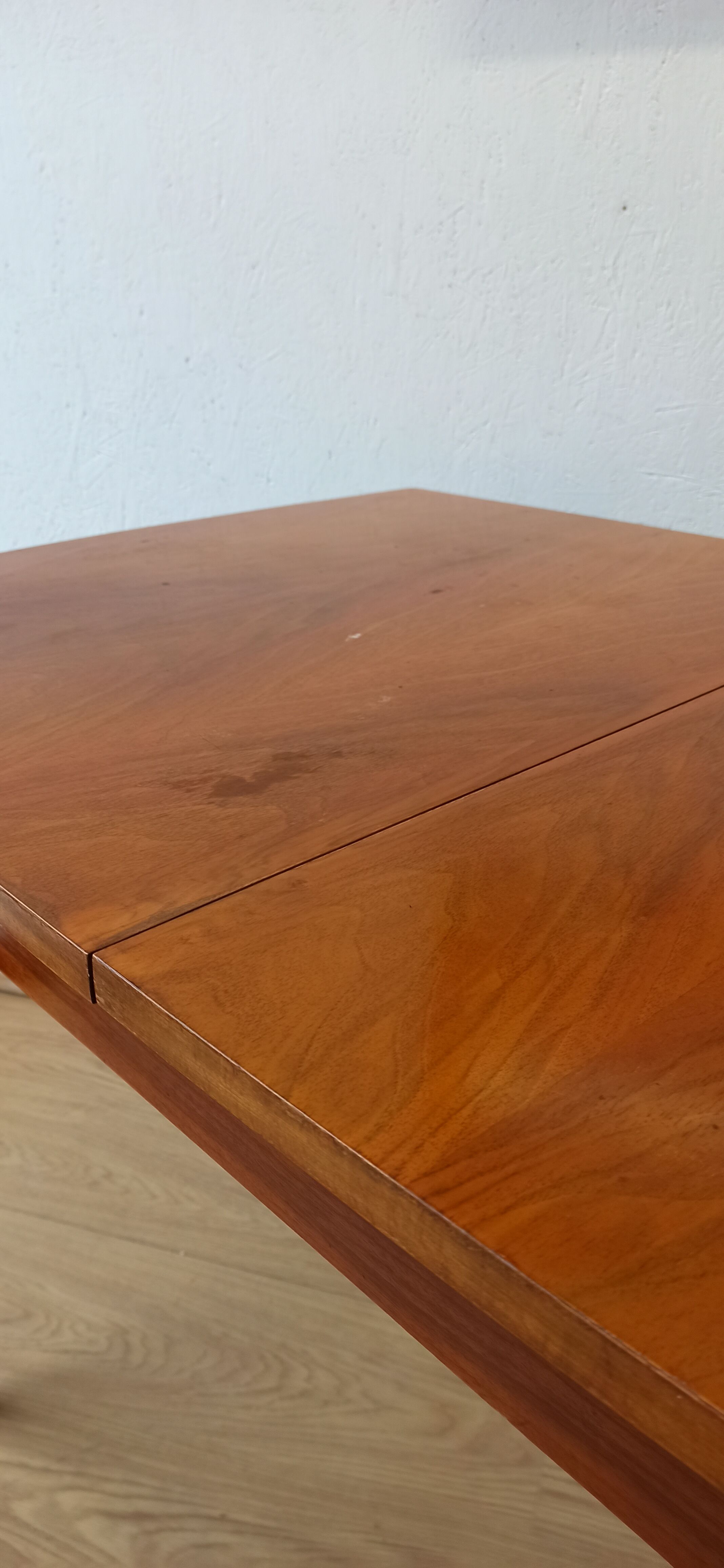 Modernist extendable dinning table  Bilea  of the 1960s.