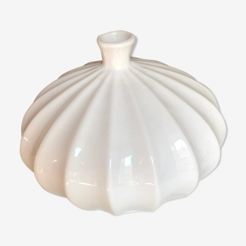 White round vase