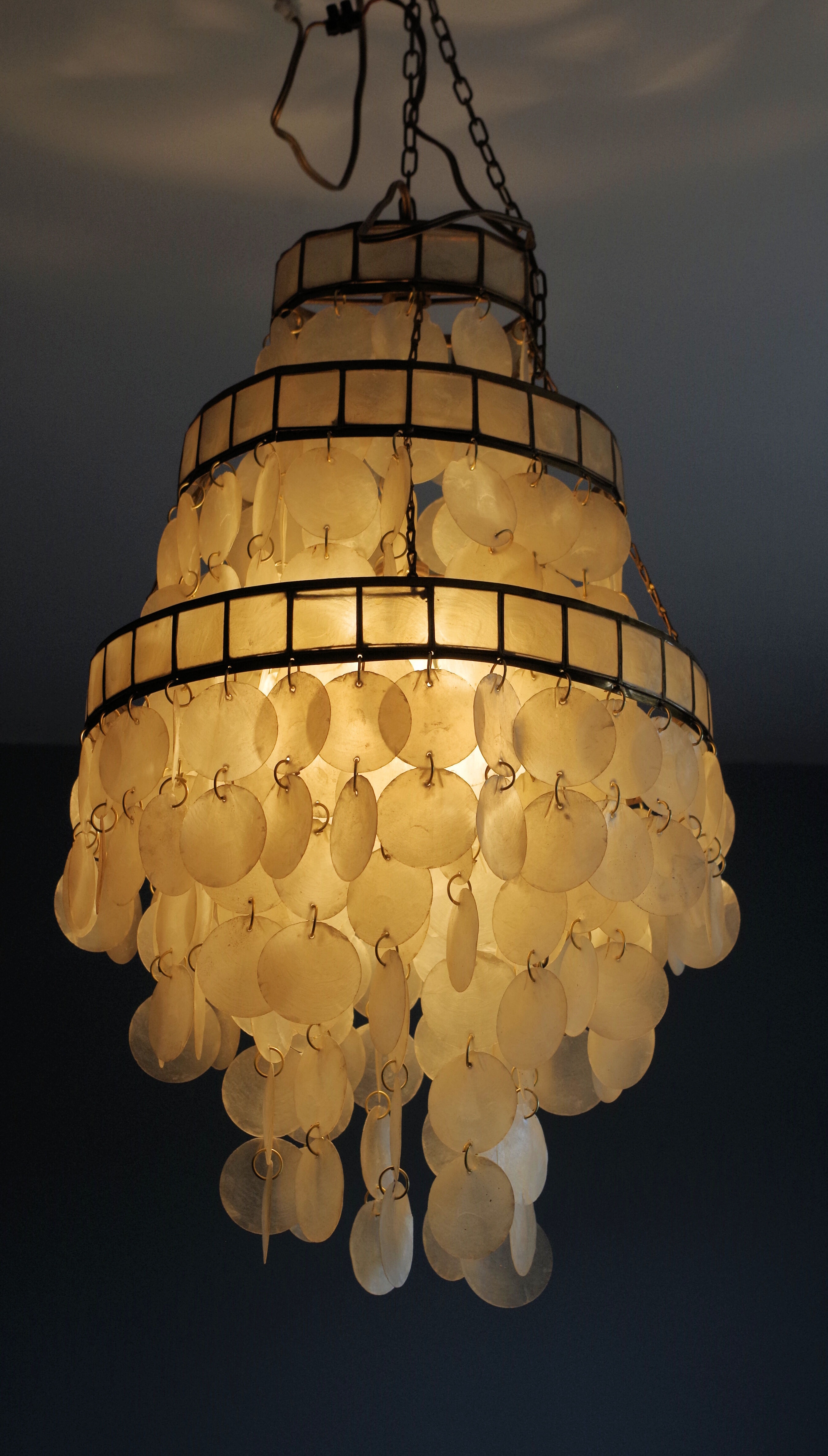 Hanging lamp in brass and mother-of-pearl