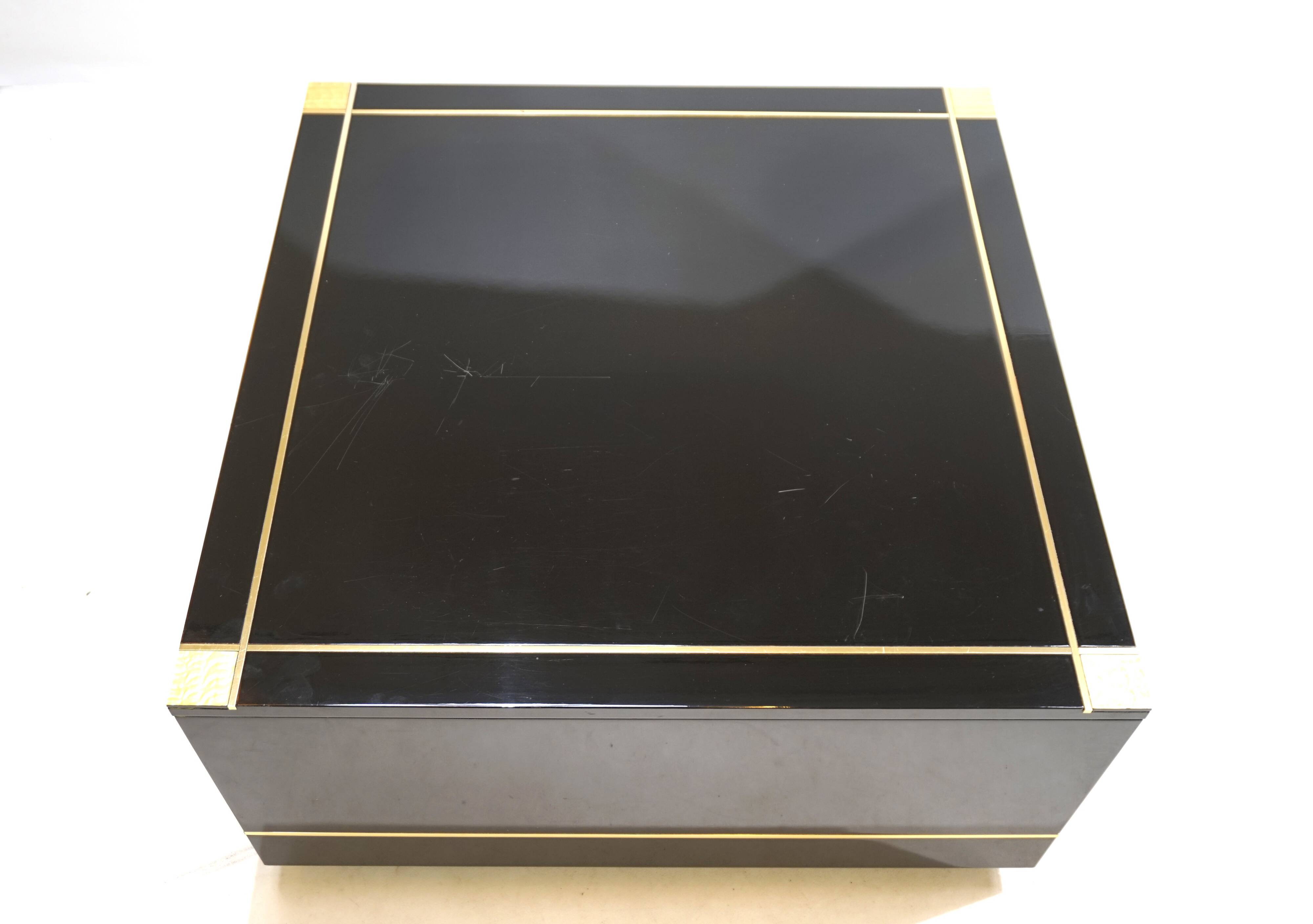 Table basse Roche Bobois attribuée à Pierre Cardin, 1970