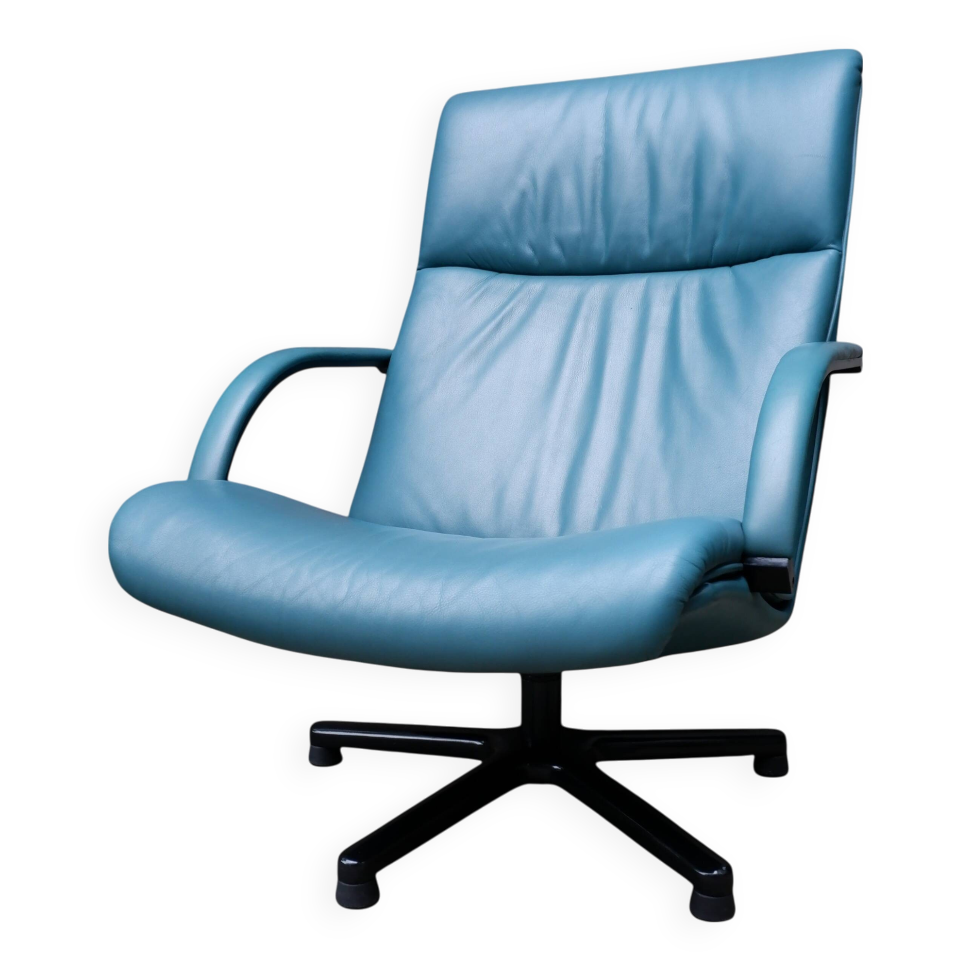 Artifort Holland leather arm chair