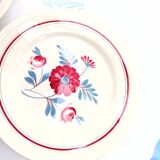 Assortment of 6 dinner plates